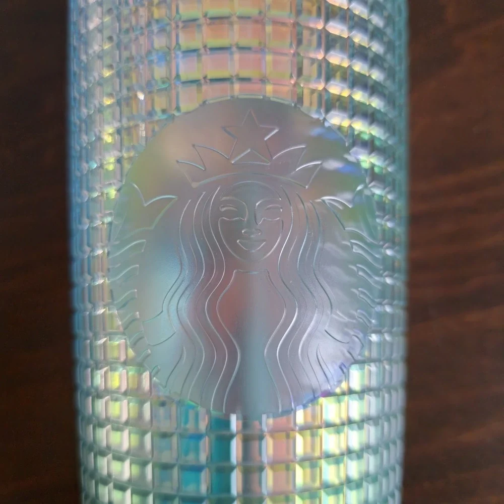 Starbucks 2022 Jeweled Rainforest Green Ombre Cold Cup Tumbler 24 oz Venti